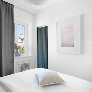 Elite Old Town Deluxe Apartment